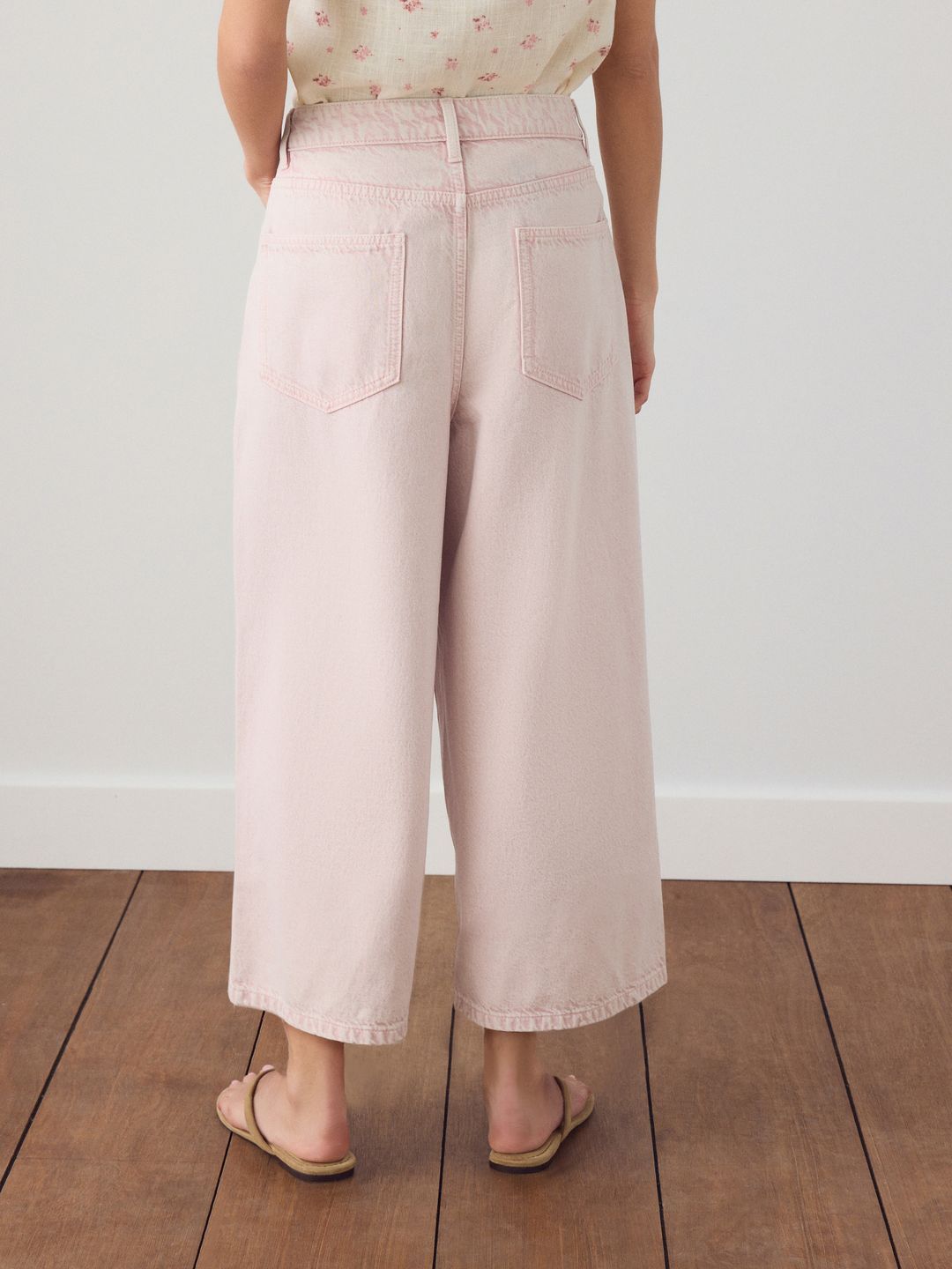 Regular Fit Mid-Rise Jeans