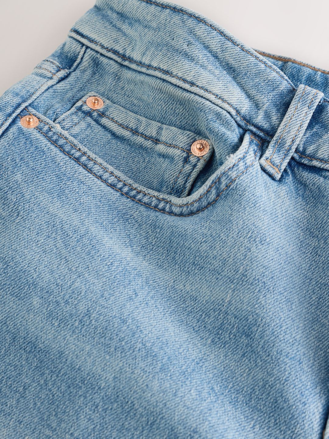 Regular Fit Mid-Rise Light Fade Stretchable Jeans