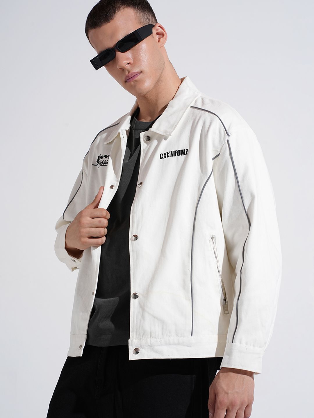 SHOWOFFFF Men Spread Collar Typography Printed Lightweight Tailored Jacket