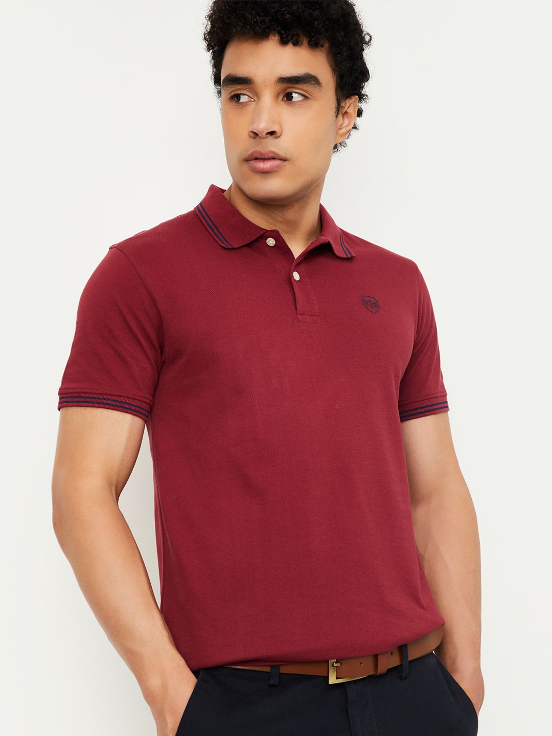 max Men Maroon Solid Mandarin Collar T-shirt