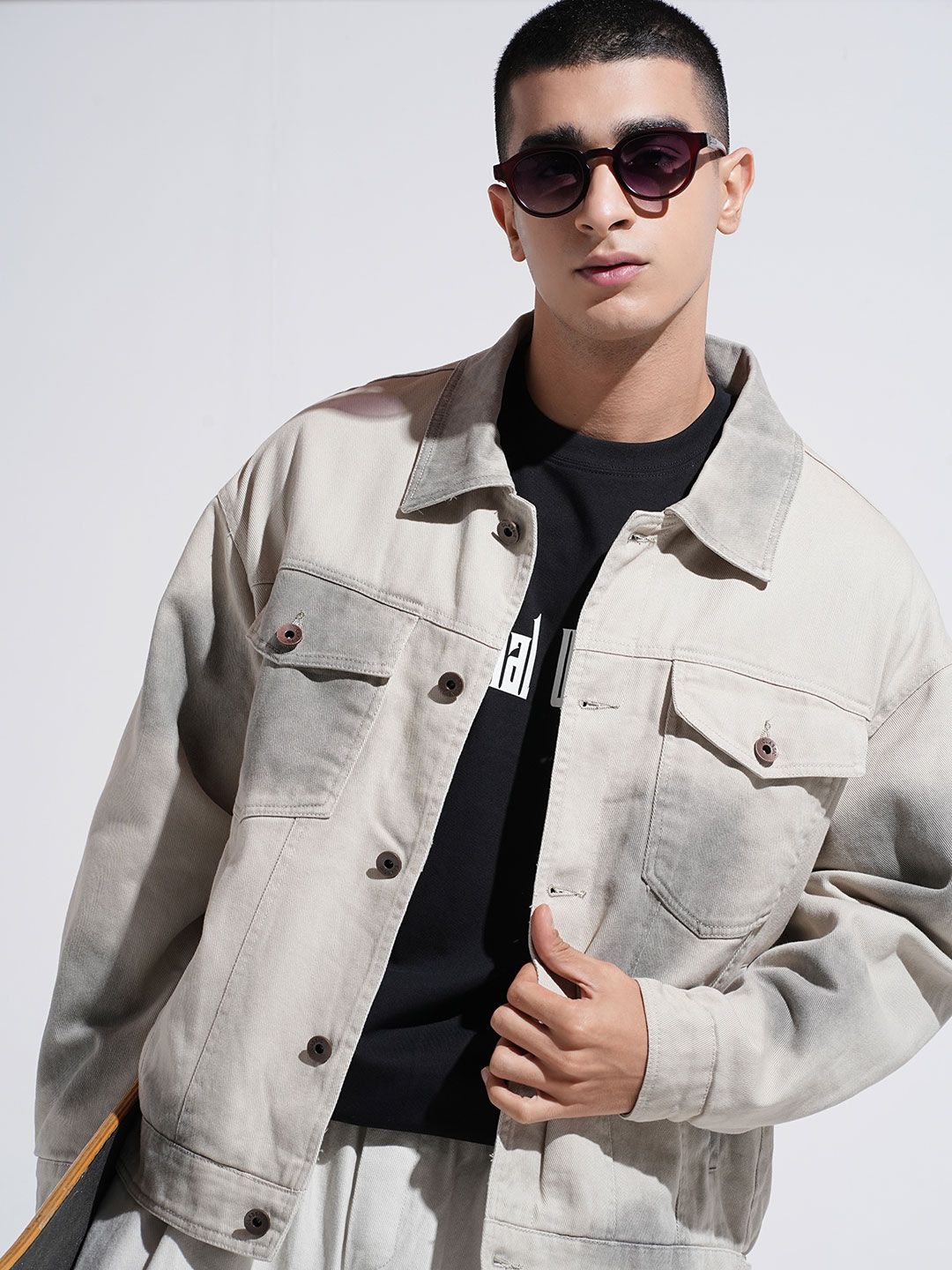 SHOWOFFFF Men Spread Collar Tie and Dye Printed Denim Jacket