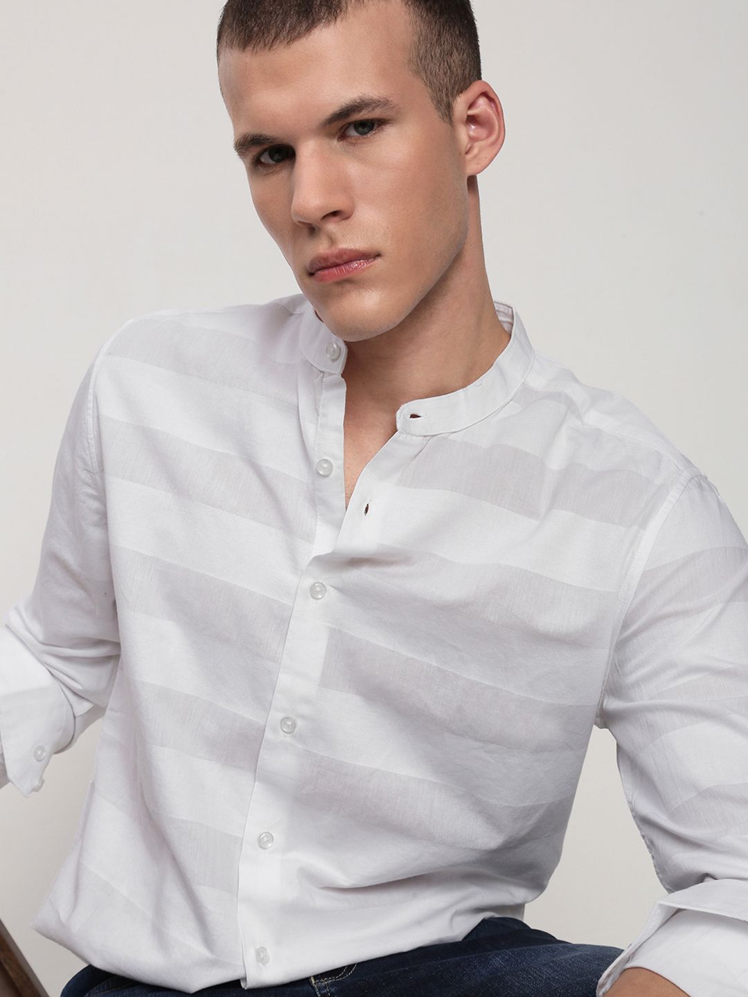 SHOWOFFFF Men Comfort Slim Fit Striped Casual Shirt
