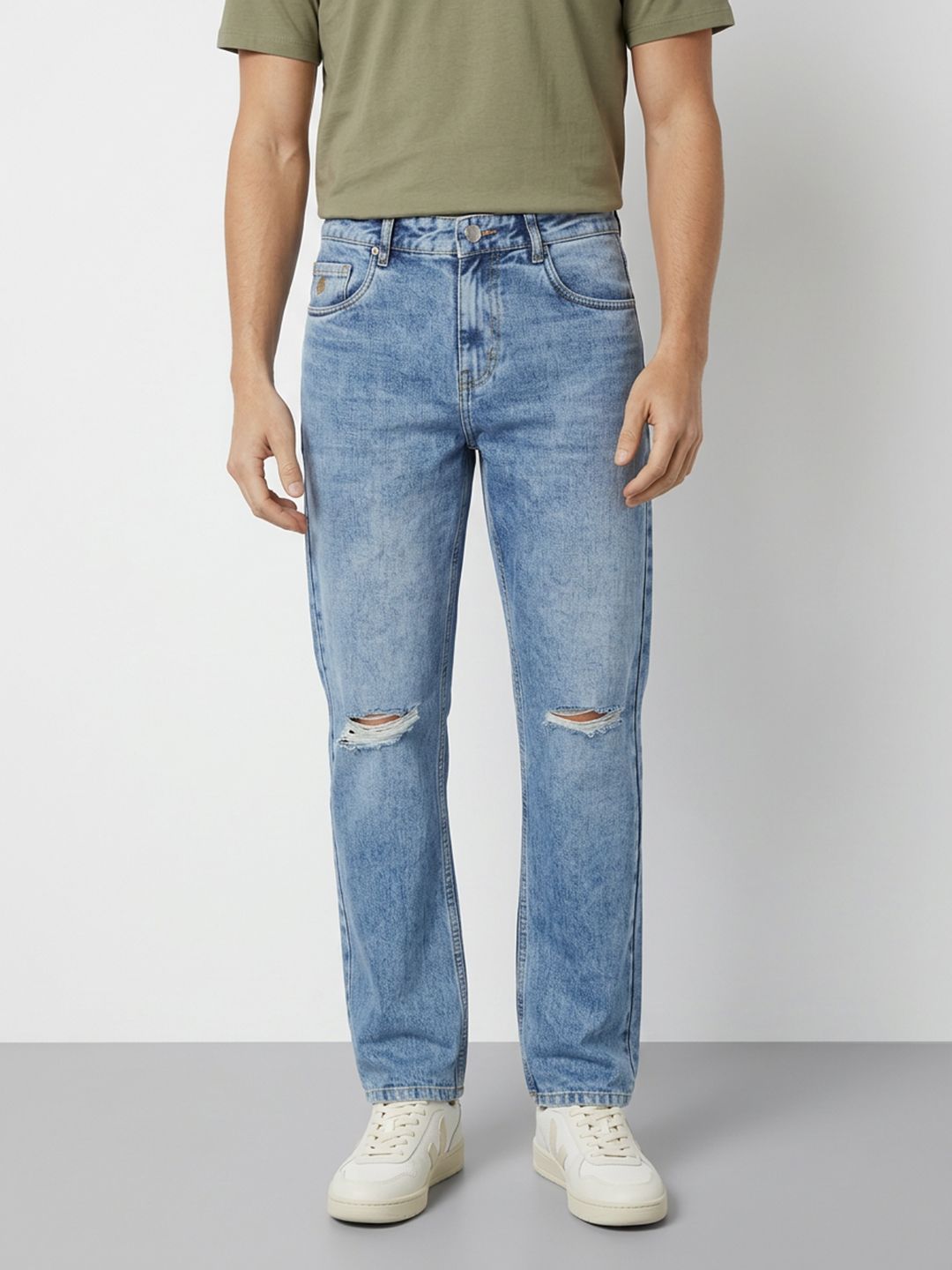 Mast & Harbour Men Regular Fit Mid-Rise Slash Knee Heavy Fade Cotton Jeans