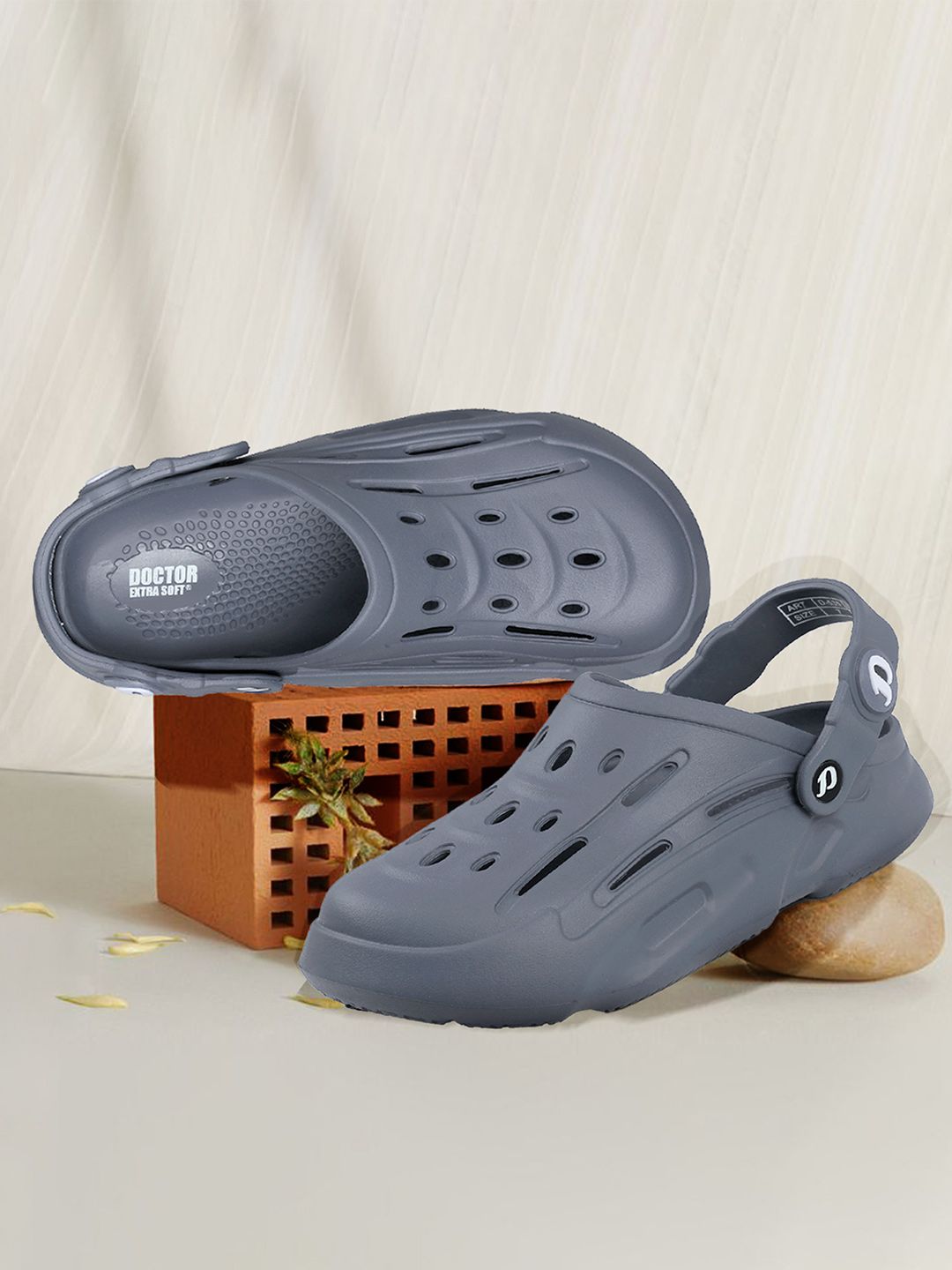 DOCTOR EXTRA SOFT Men Premium Clogs