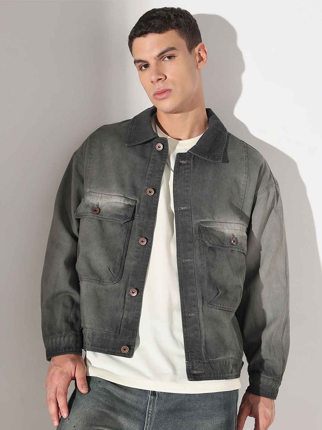 SHOWOFFFF Men Spread Collar Solid Denim Jacket