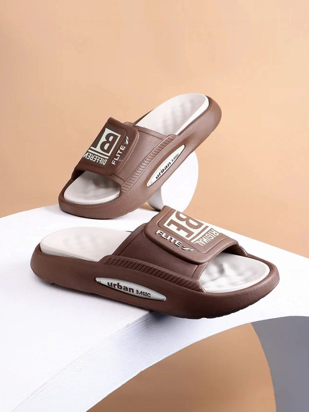 FLITE Men Rubber Flip Flops