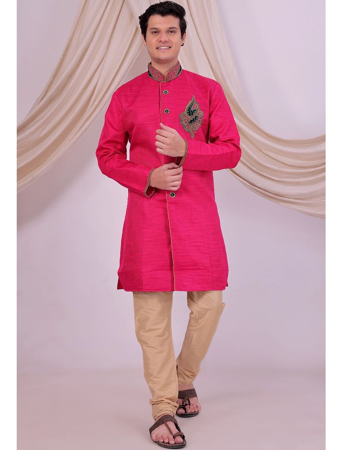 Desibutik Embroidered Mandarin Collar Sherwani