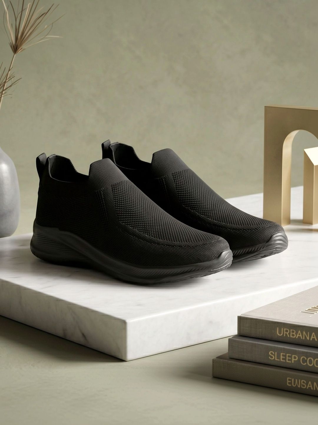 PENNEN Men Running Non-Marking Shoes