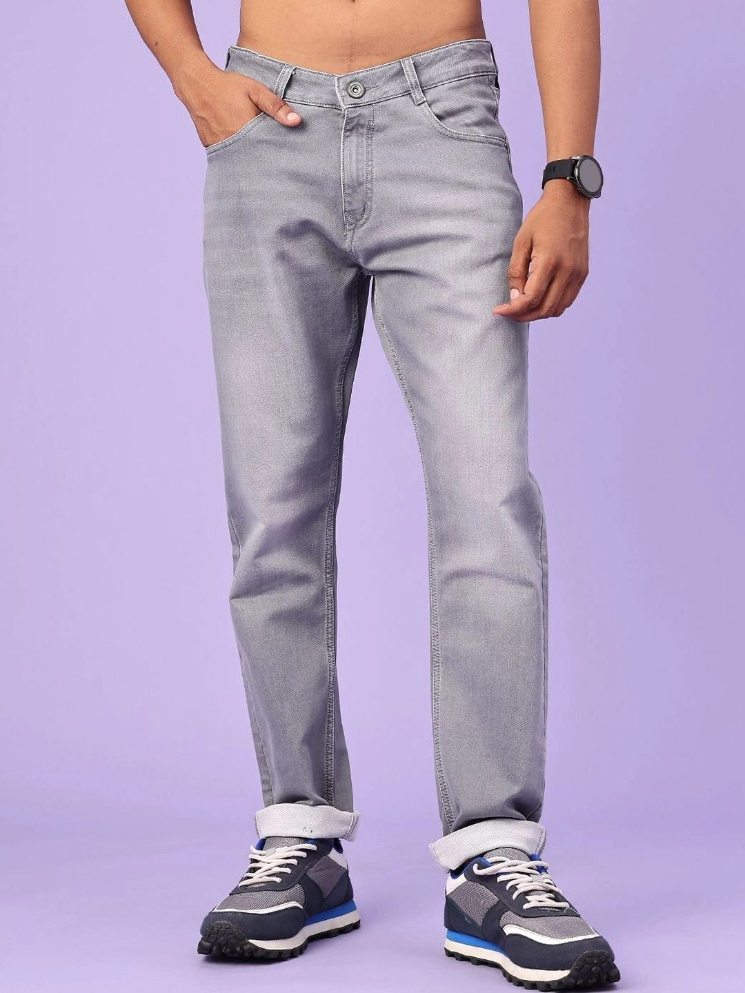 V-Mart Men Regular Fit Mid-Rise Cuffed Hem Jeans