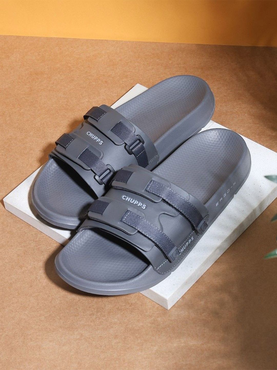CHUPPS Men Dark Grey Element Ergo-X Orthopedic Sliders