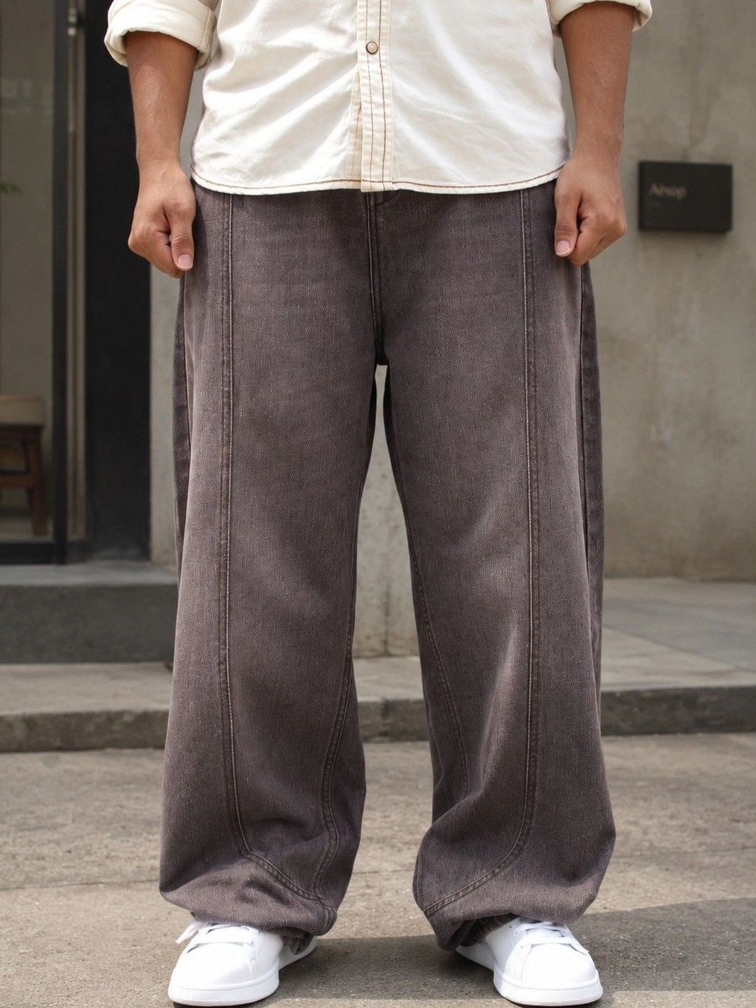 FICTION Men Comfort Mid-Rise Light Fade Ombre Jeans