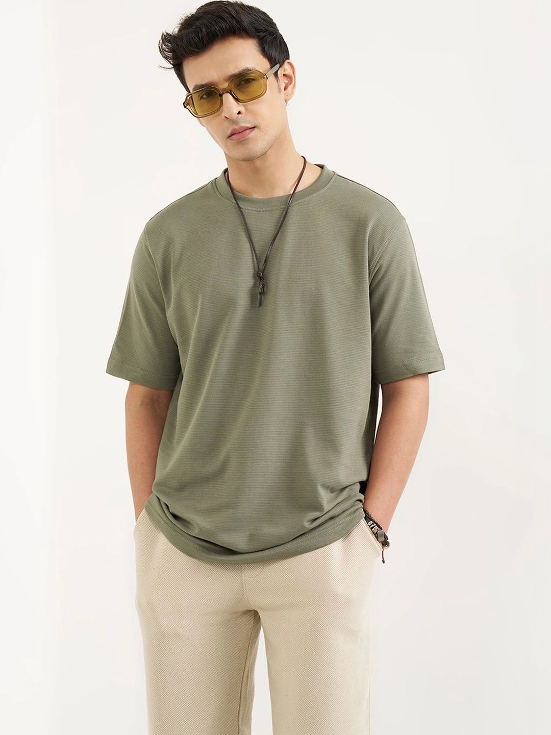 7 Alt by Pantaloons Men Slim Fit T-shirt