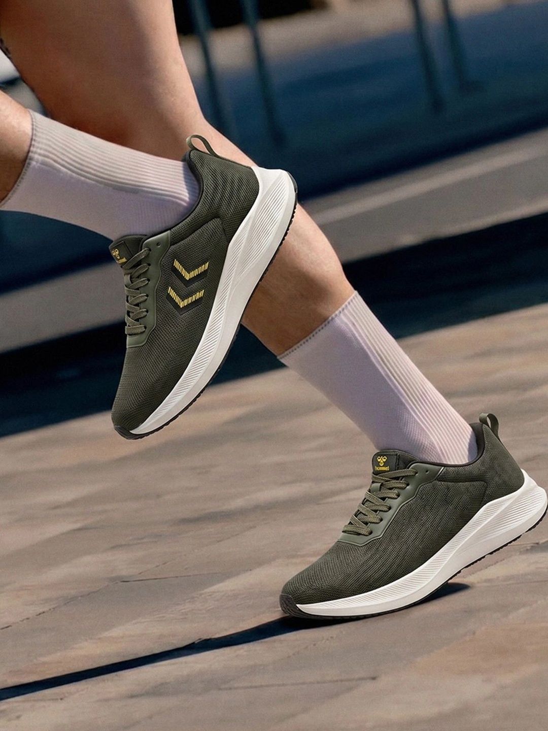 hummel Men Mesh Training or Gym Non-Marking Shoes