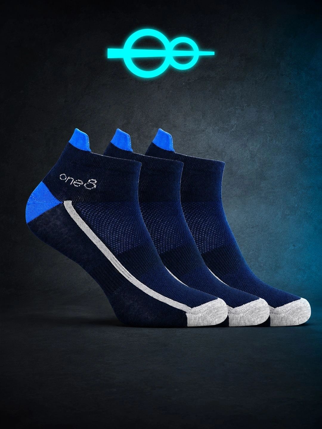 One8 Men Pack of 3 Cotton Assorted Colourblocked Ankle Length Socks