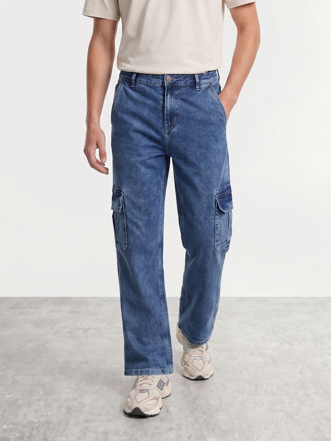 Mast & Harbour Men Heavy Faded Relaxed Cargo Style Jeans