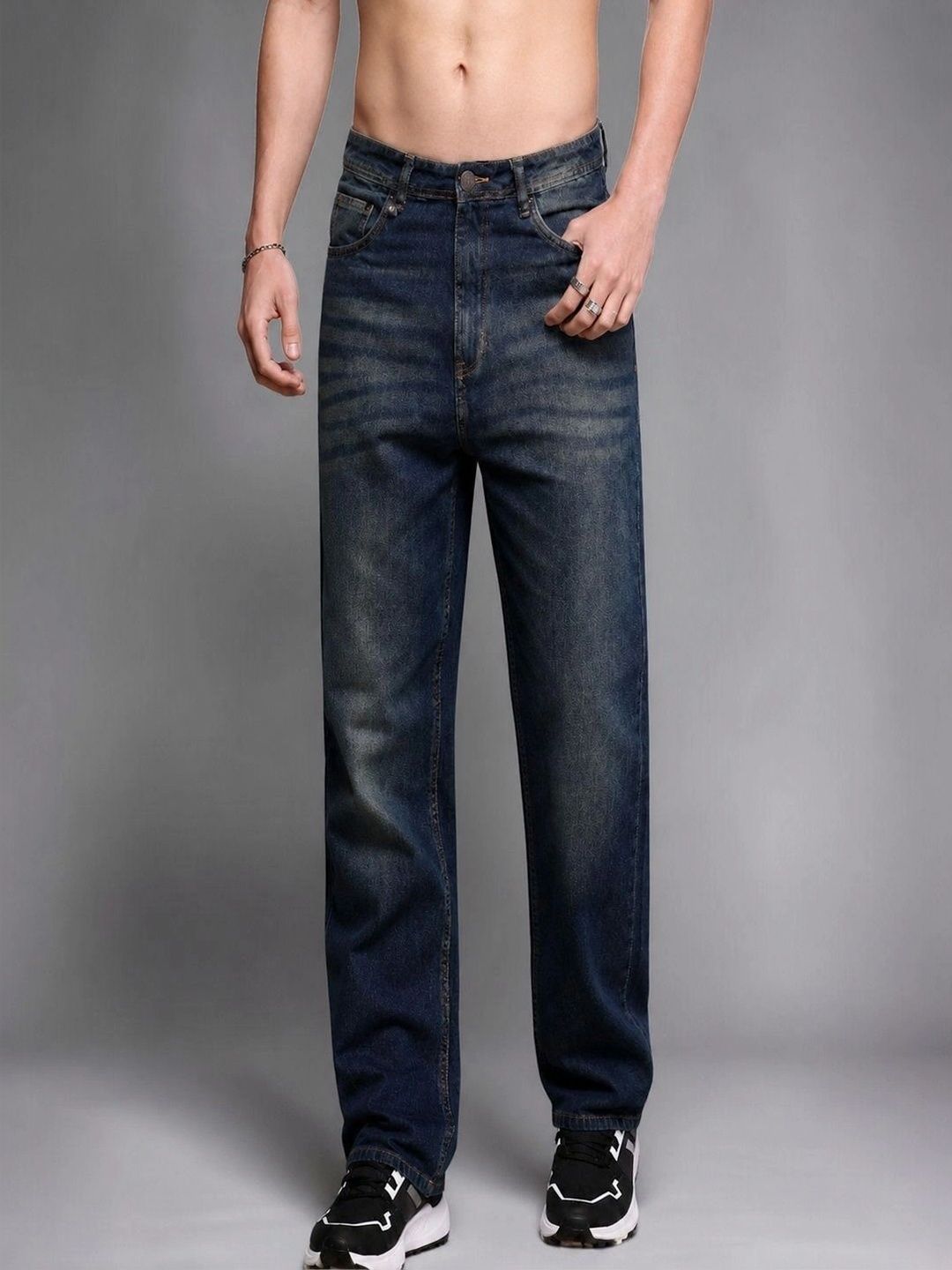 Roadster Men Jean Straight Fit Mid-Rise Low Distress Stretchable Jeans