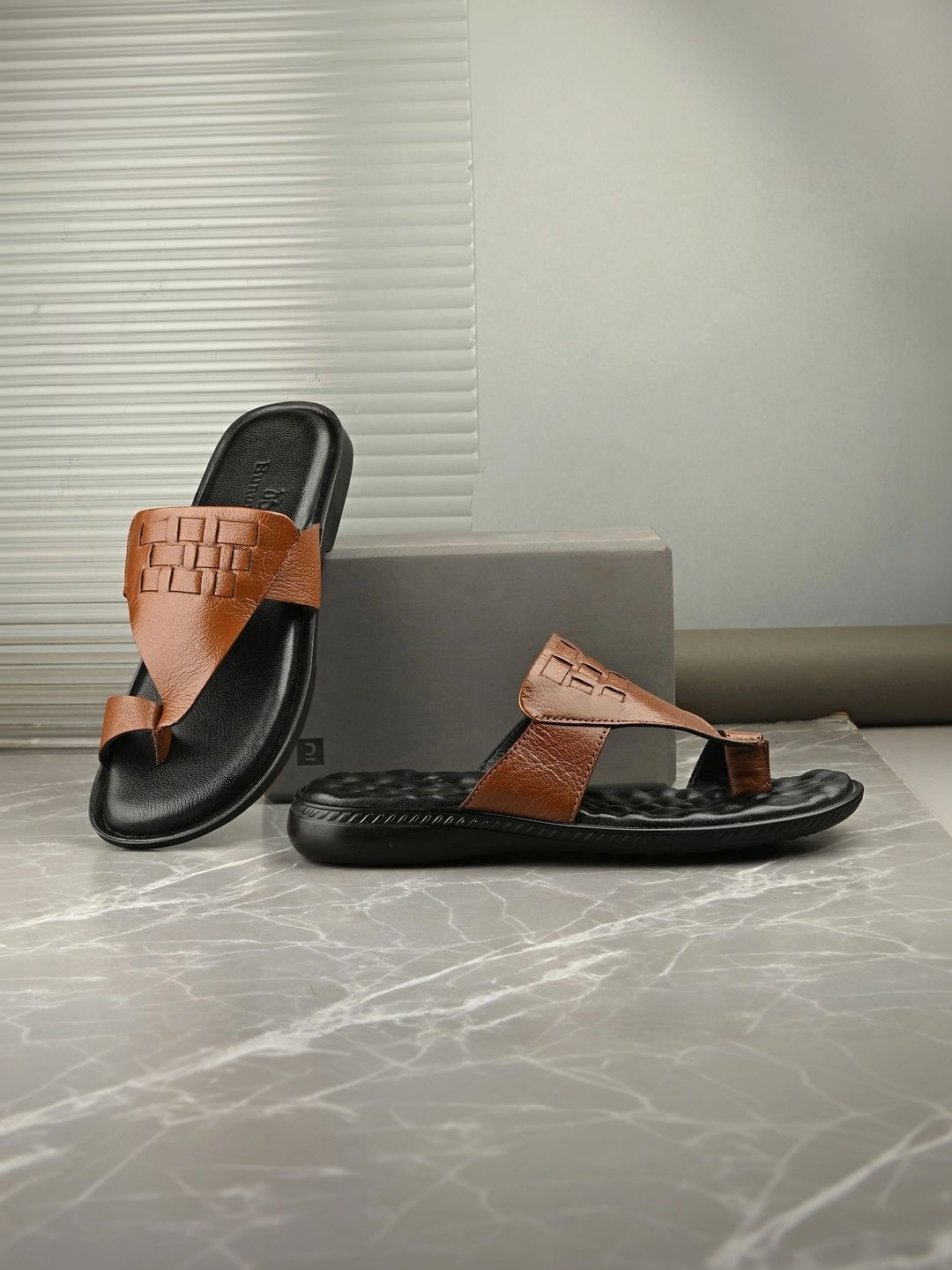 House of Pataudi Men Leather Comfort Sandals