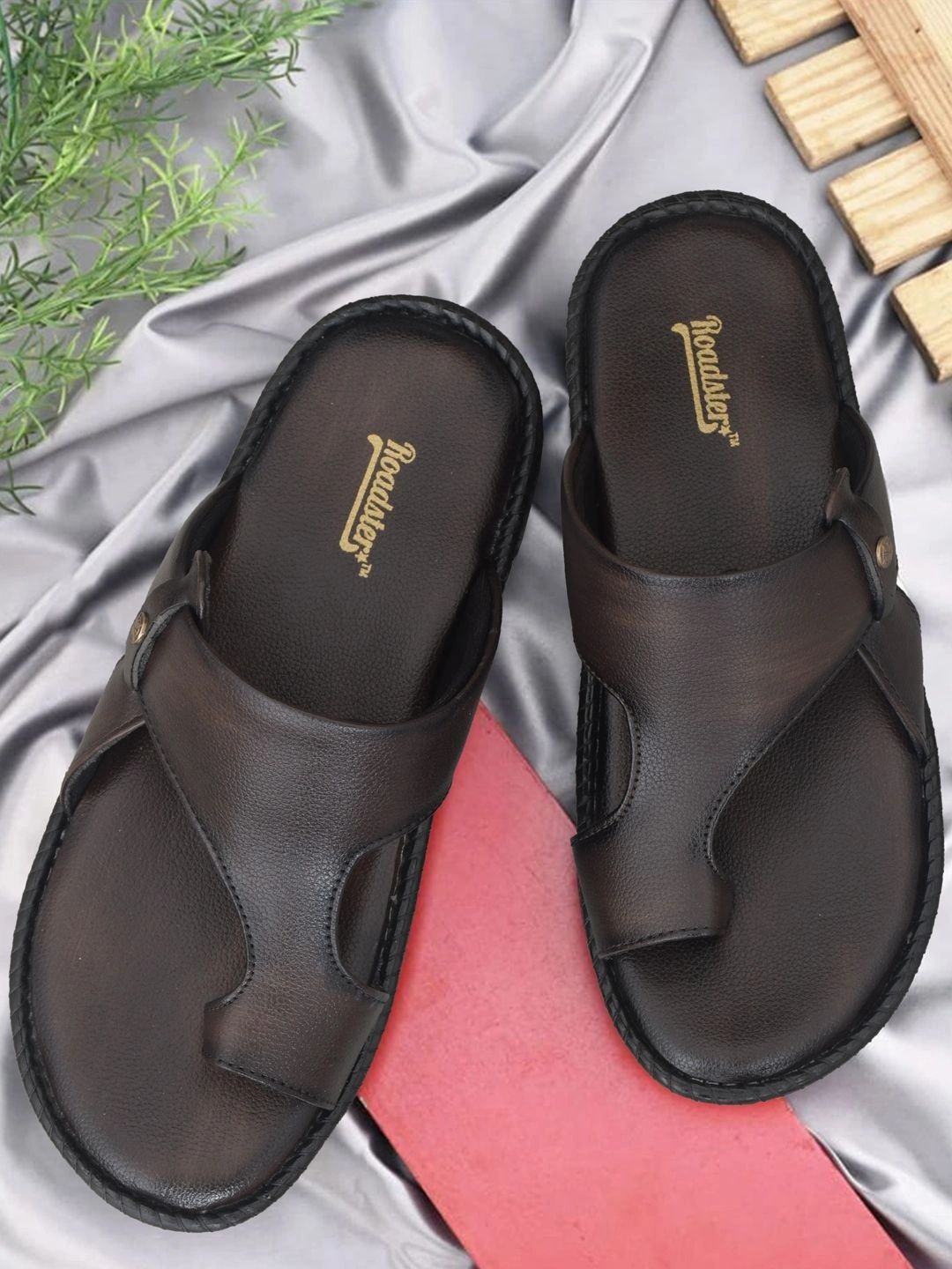 Roadster Men Comfort Sandals