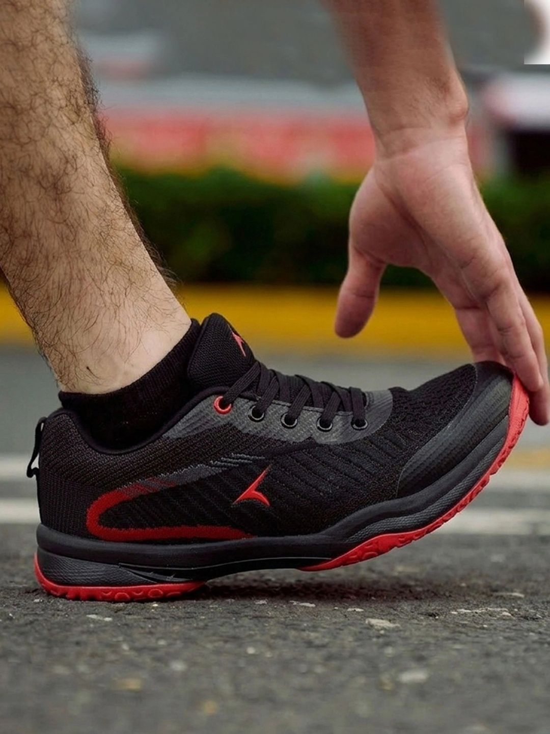 TRACER Smash Men Badminton Non-Marking Lace-Ups Sports Shoes