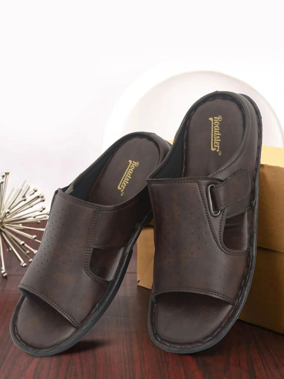 Roadster Men Comfort Sandals