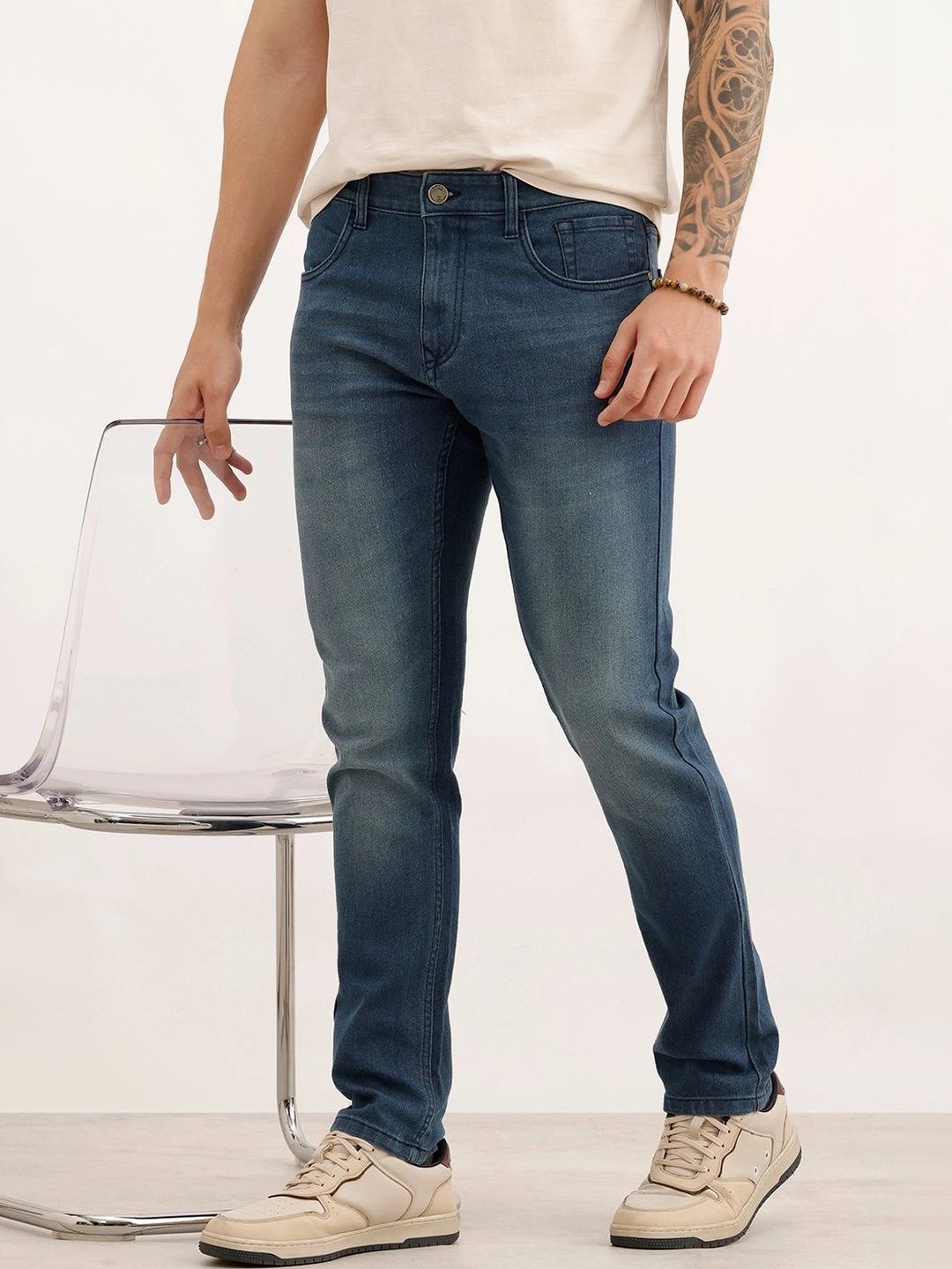 WROGN Men Slim Fit Mid-Rise Light Fade Stretchable Jeans