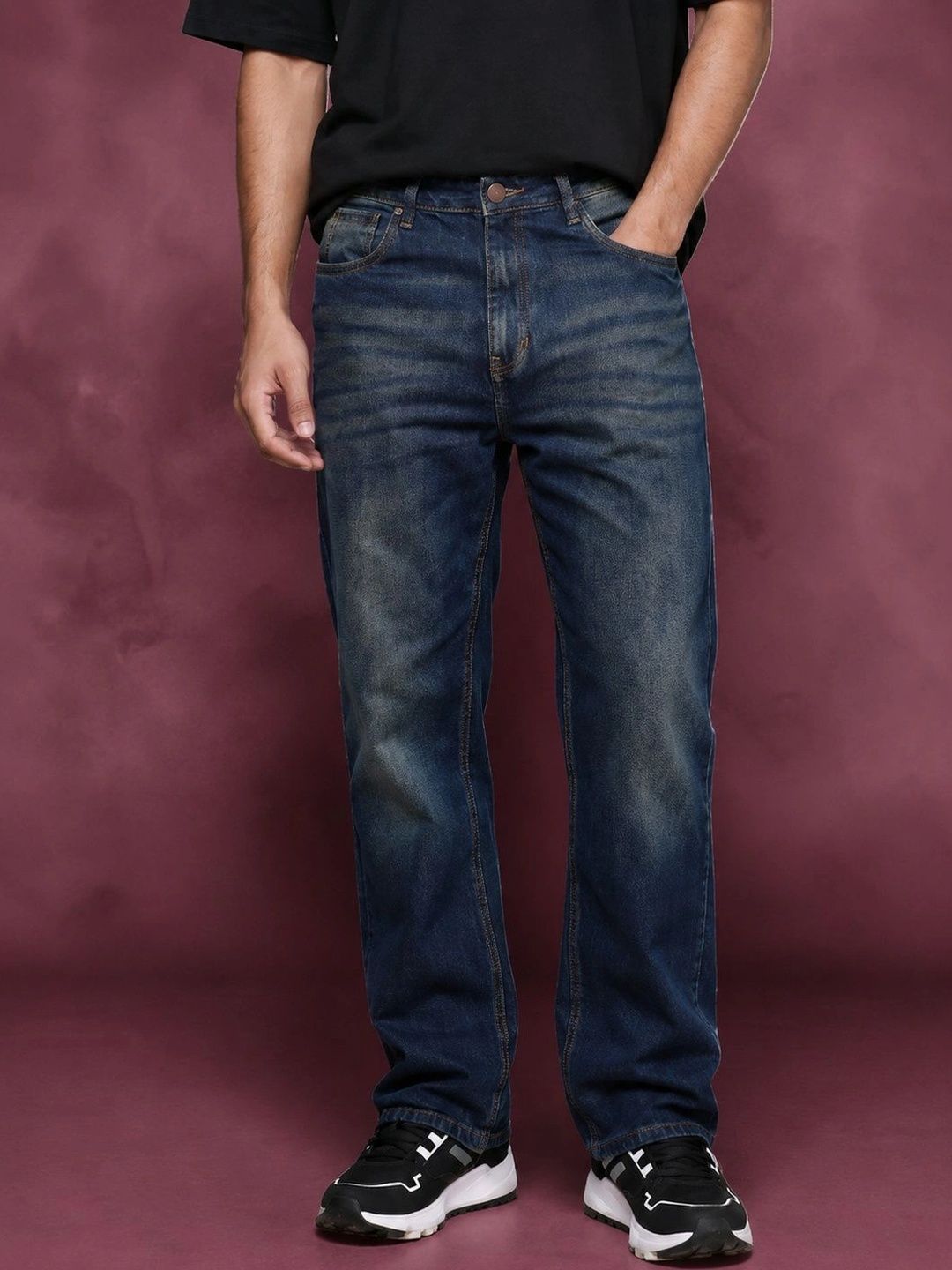 Roadster Men Jean Straight Fit Mid-Rise Low Distress Stretchable Jeans