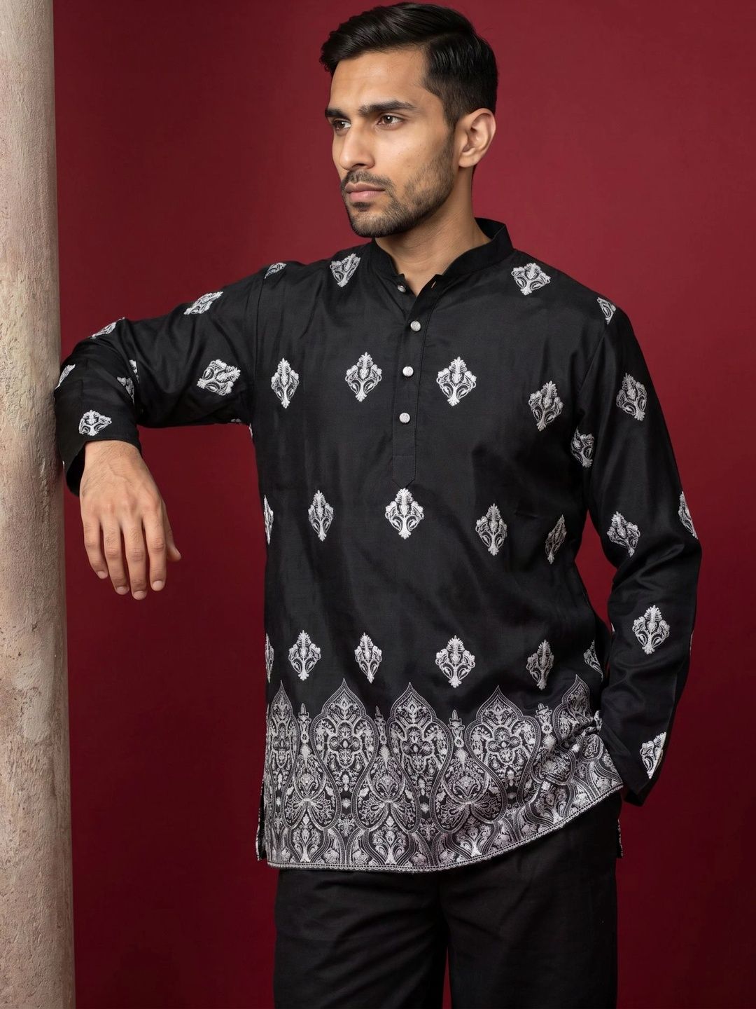 Jompers Men Ethnic Motifs Embroidered Thread Work Kurta