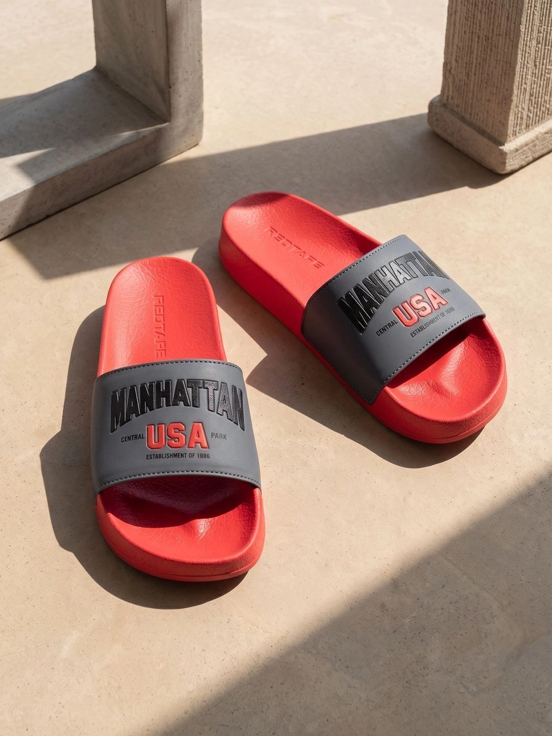 Red Tape Men Printed Sliders