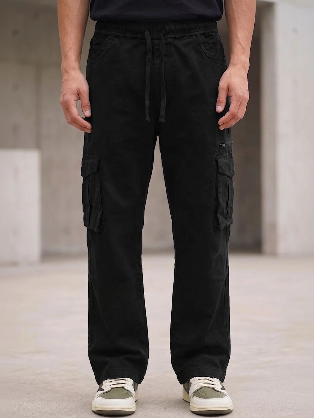FTX Men Smart Regular Fit Mid-Rise Stretchable Cargo Jeans