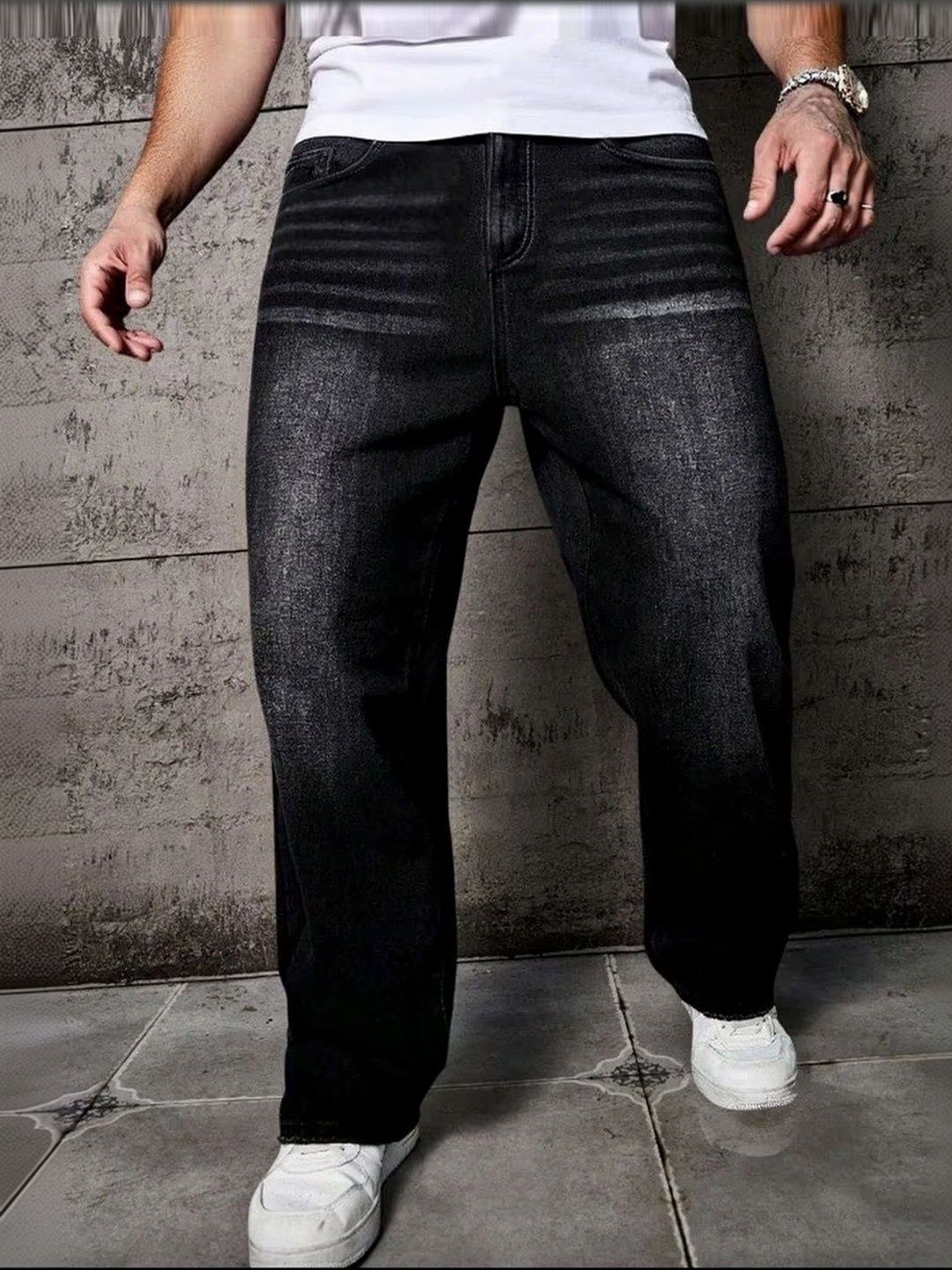 MASTERLY WEFT Men Mid-Rise Low Distress Stretchable Jeans