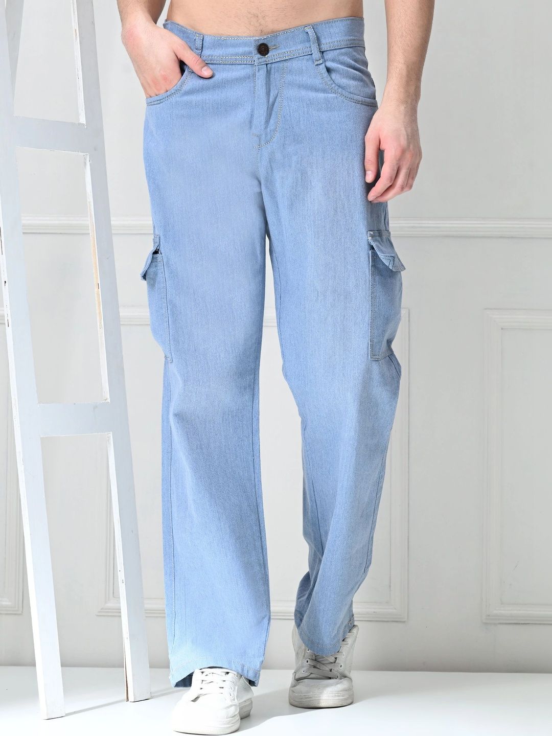 HERE&NOW Men's Light Wash 6-Pocket Cargo Relaxed Straight Fit Jeans