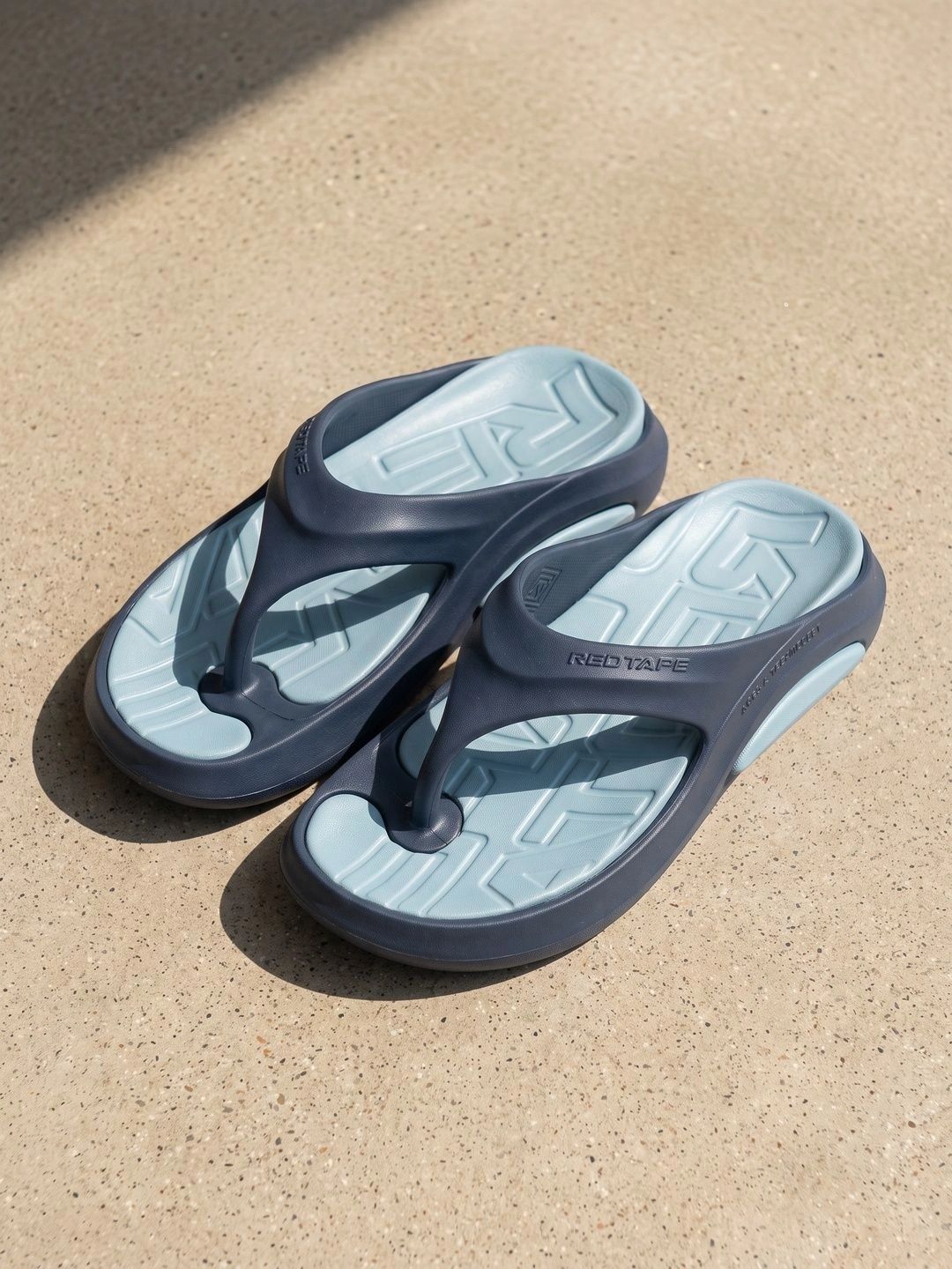 Red Tape Men Thong Flip-Flops