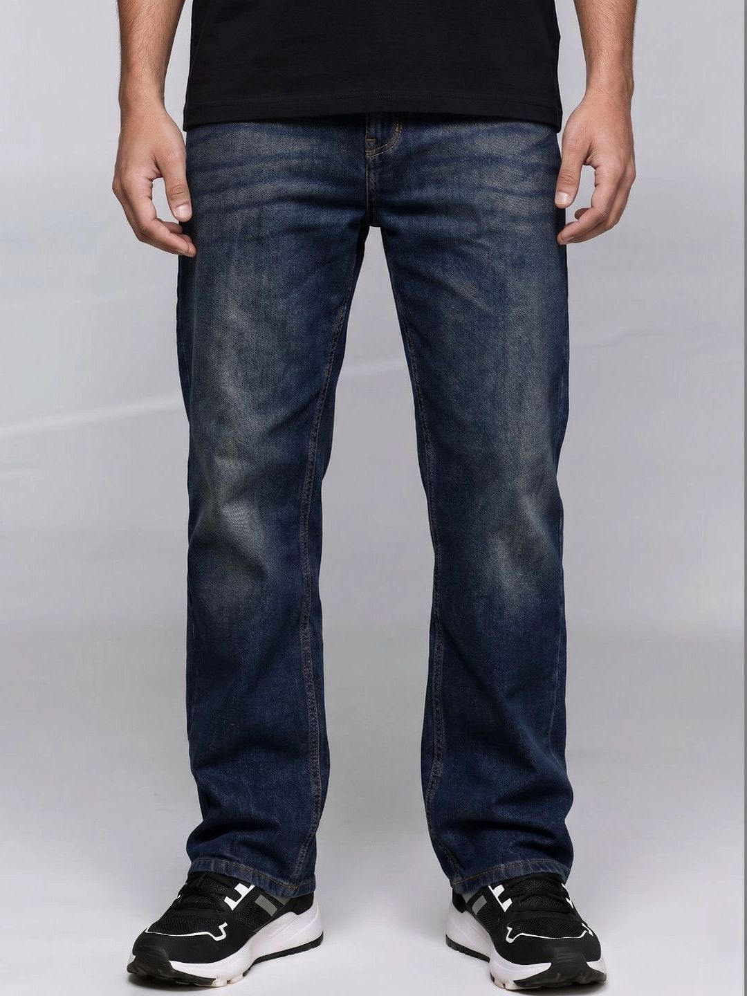Roadster Men Jean Straight Fit Mid-Rise Low Distress Stretchable Jeans