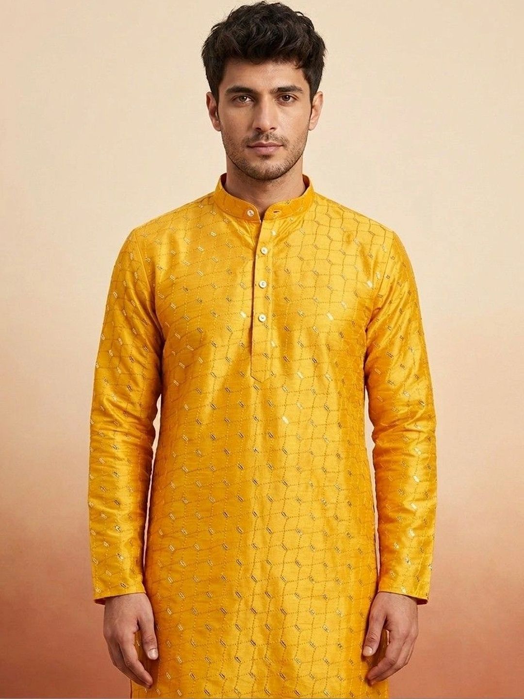 Rajkuwar Men Sequinned Kurta