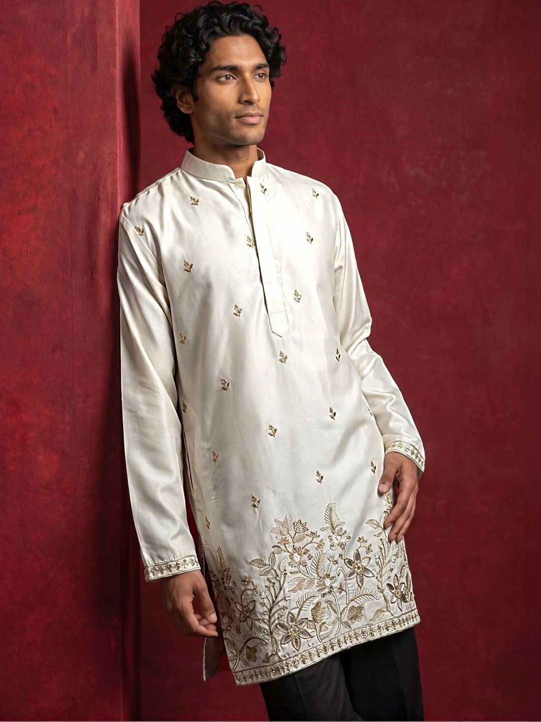 Jompers Men Embroidered Thread Work Kurta