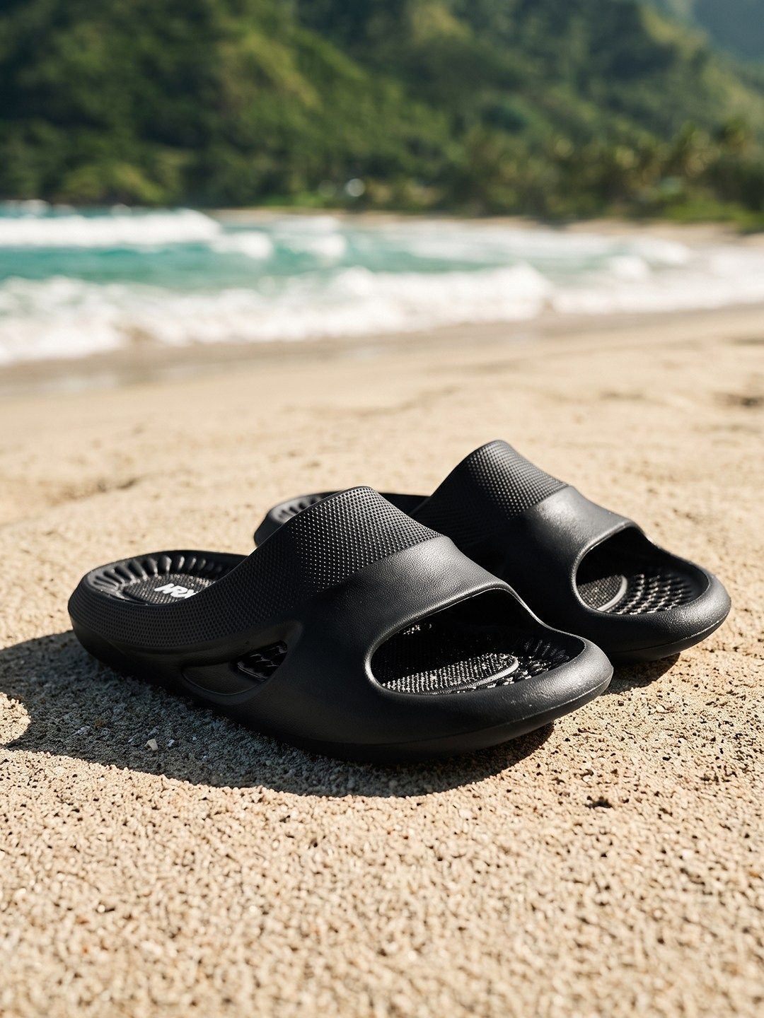 HRX by Hrithik Roshan Men Rubber Sliders
