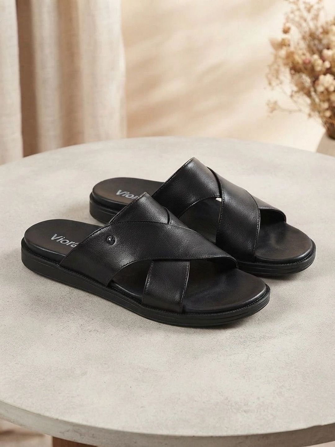 Viora Men Flip Flops