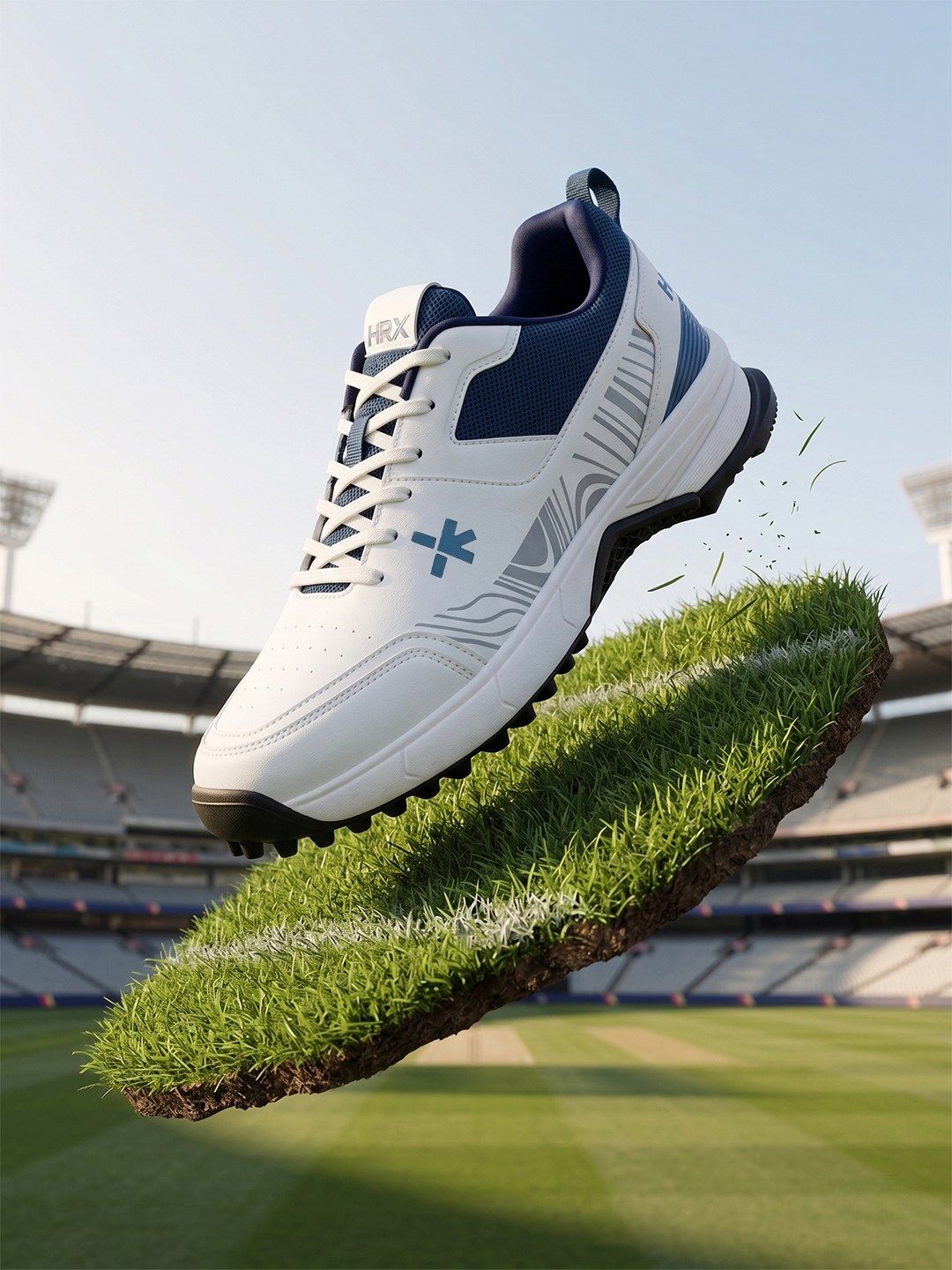 HRX by Hrithik Roshan Men Cricket Non-Marking Shoes