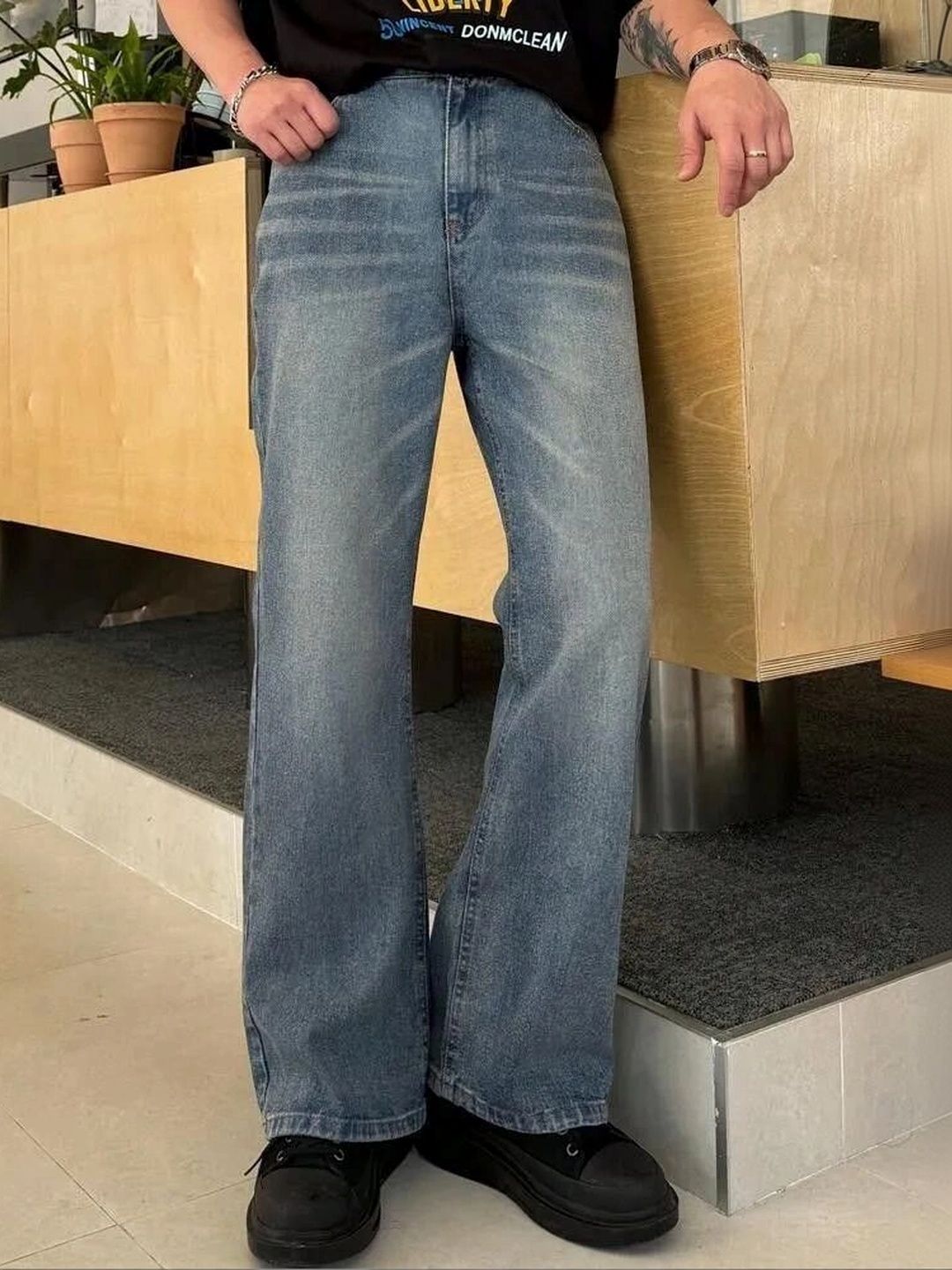 Stylecast X Kotty Men Wide Leg Mid-Rise Low Distress Stretchable Jeans