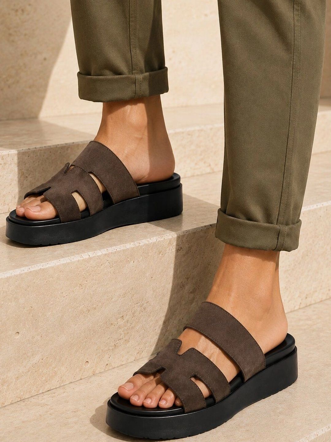 San Frissco Men Brown Casual Wide Strap Sandals with Cushioned Footbed and Chunky Sole