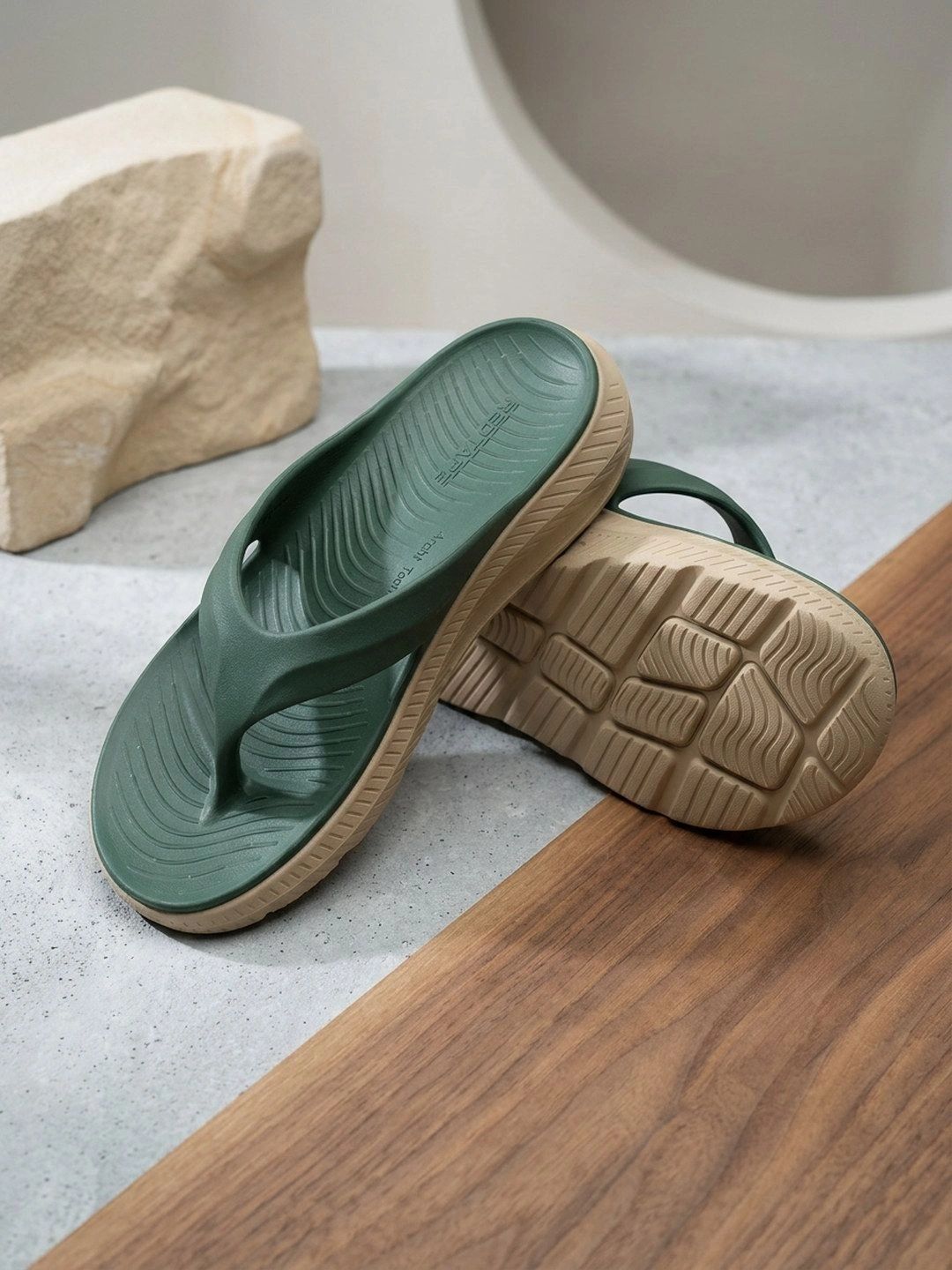 Red Tape Men Thong Flip-Flops
