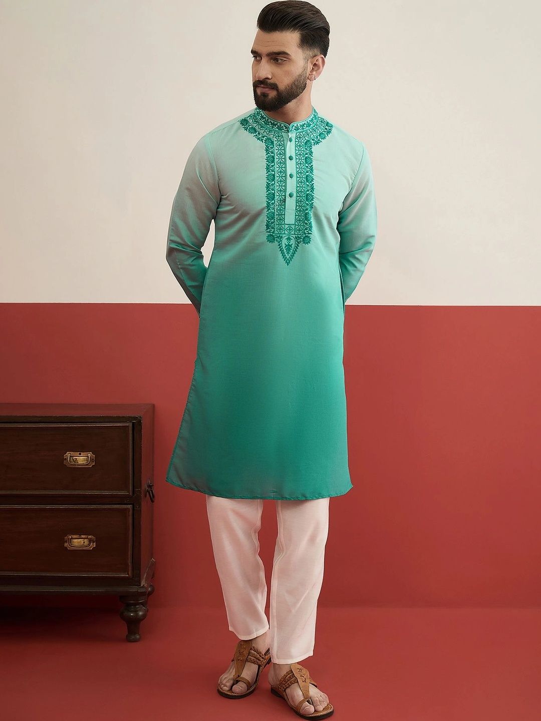 House of Pataudi Men Embroidered Thread Work Kurta
