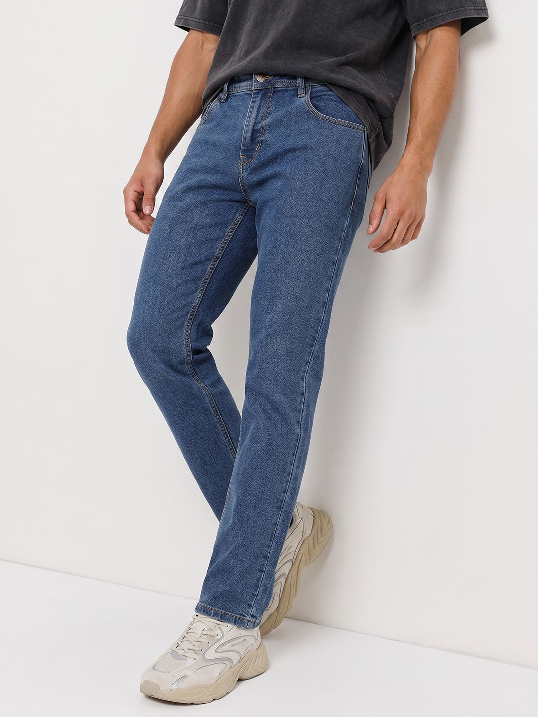 The Roadster Life Co. Men Slim Fit Stretchable Jeans