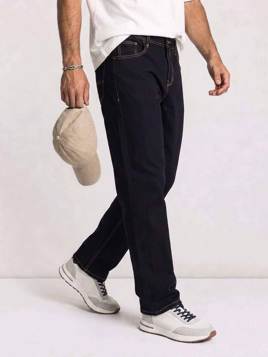 The Roadster Life CO. Men Straight Fit Stretchable Jeans