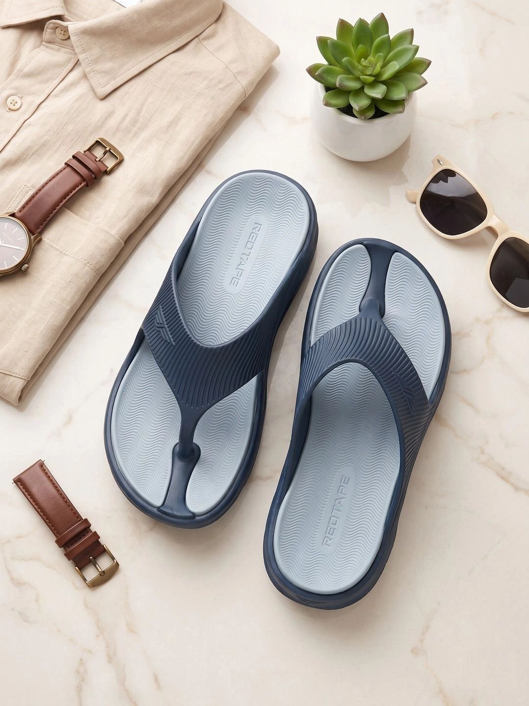 Red Tape Men Thong Flip-Flops