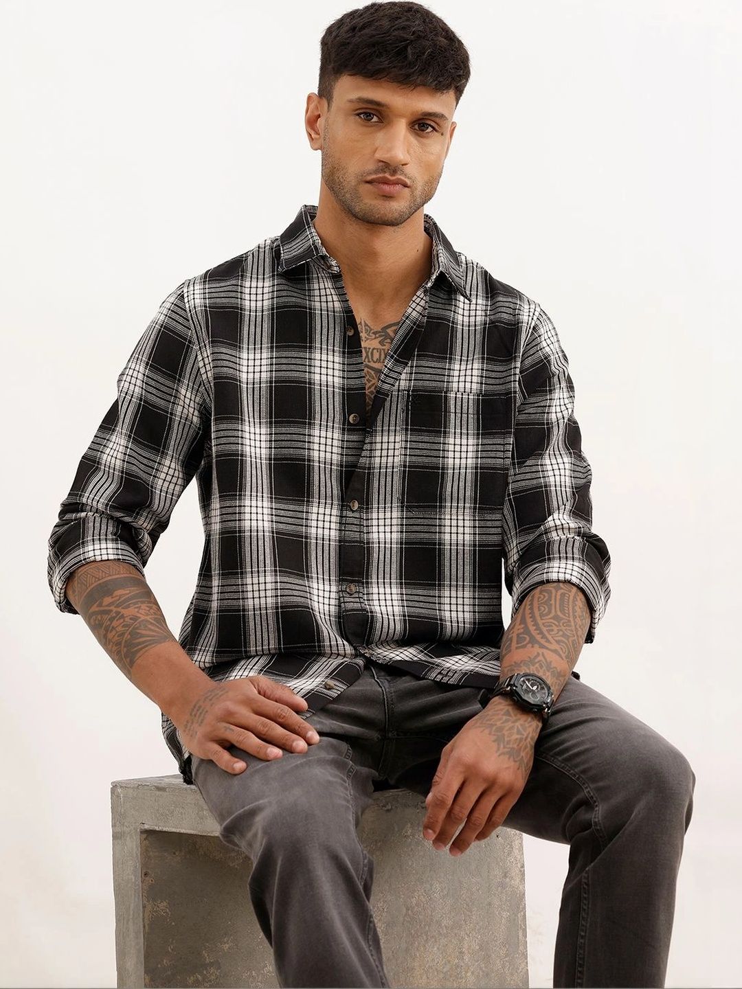 WROGN Men Slim Fit Checked Casual Shirt