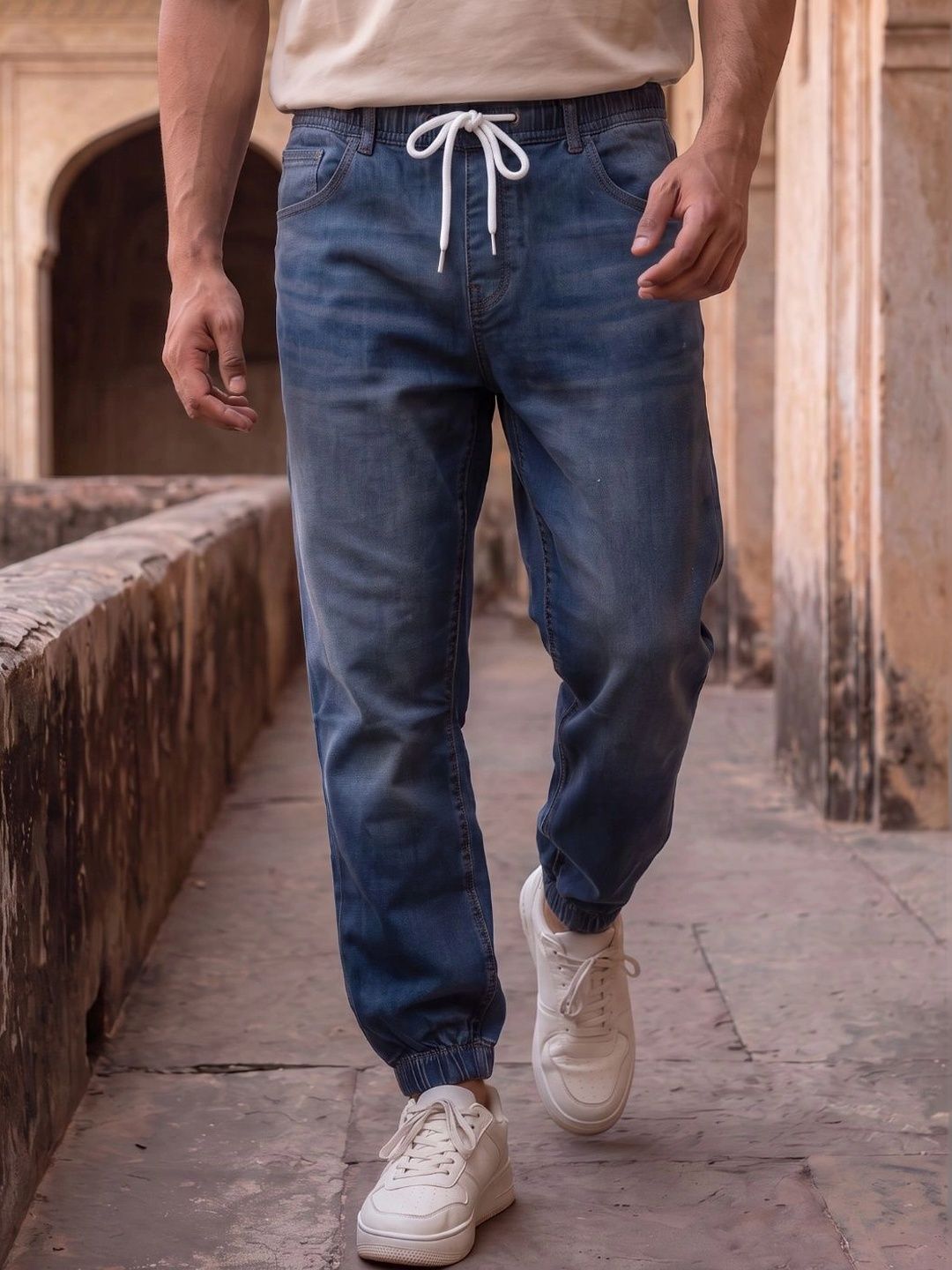 MAKPAK Men Jean Regular Fit Mid-Rise Cuffed Hem Jeans