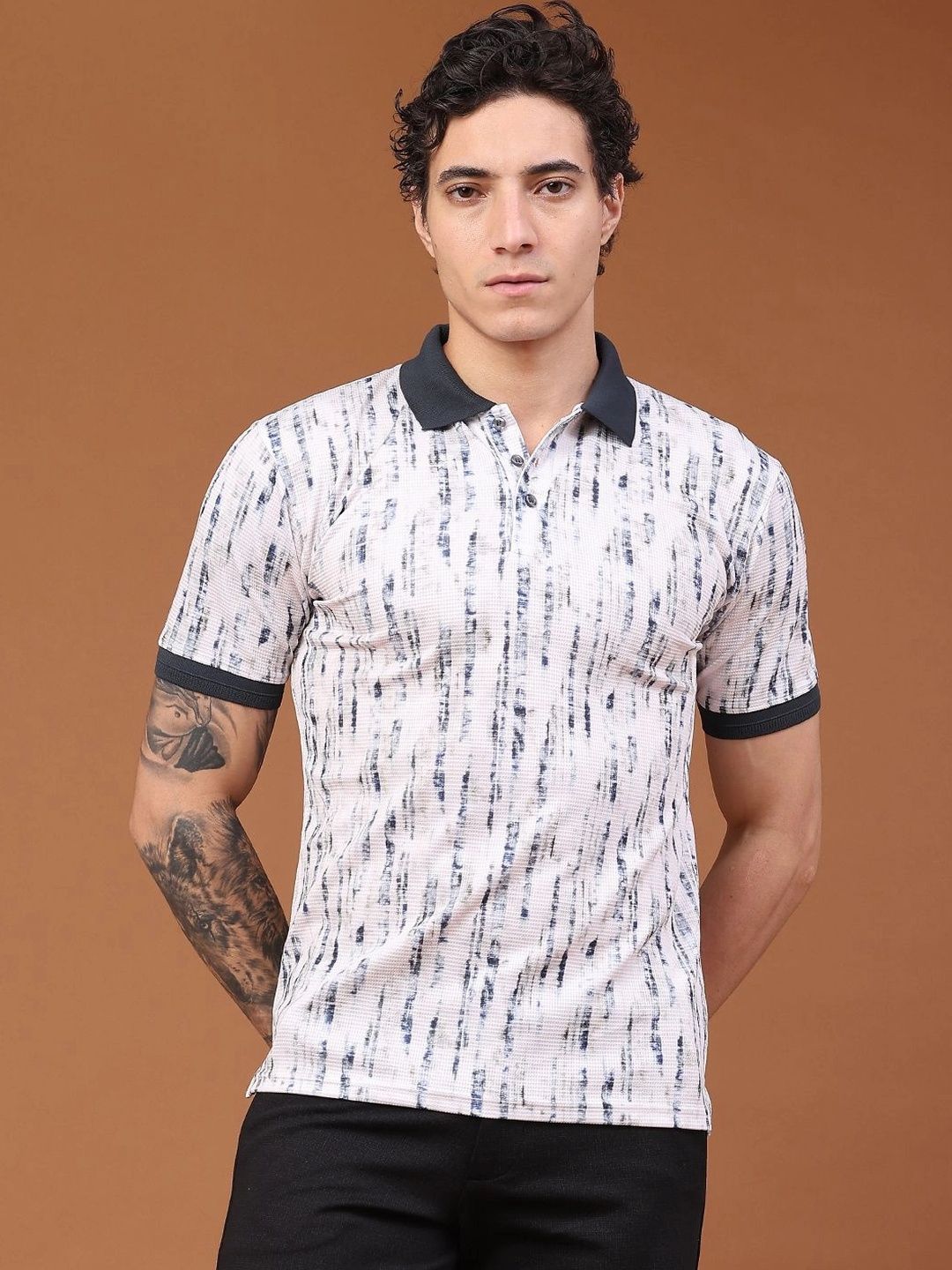 V-Mart Men Printed Polo Collar T-shirt