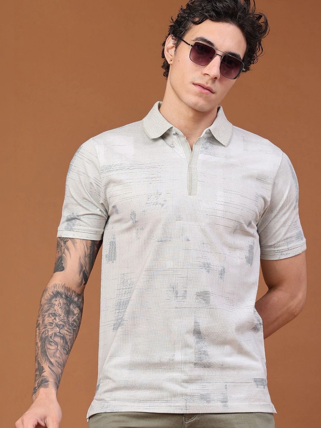 V-Mart Men Printed Polo Collar T-shirt