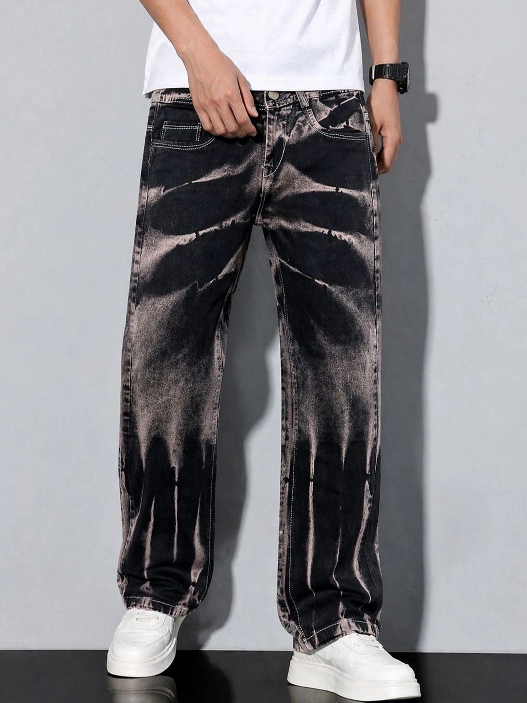 VERTICALS Men Straight Fit Mid-Rise Jeans